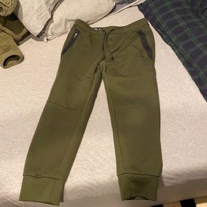 Men’s medium American eagle sweatpants